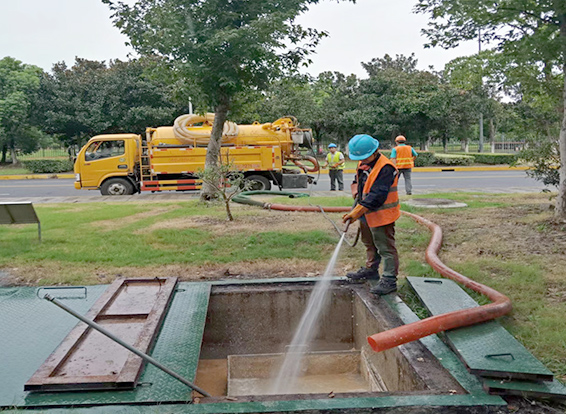 嘉积镇化油池清理